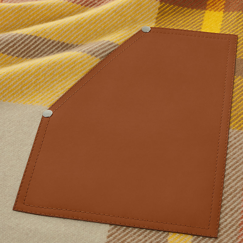 Tartan Poches Cuir Appliquees scarf - Grey | Hermès USA